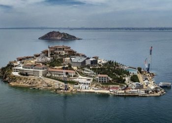 AKP, betona boğduğu Yassıada’ya yatırımcı arıyor