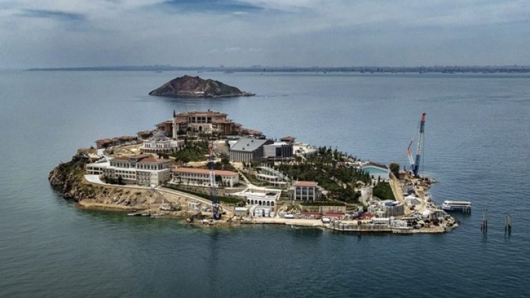 AKP, betona boğduğu Yassıada’ya yatırımcı arıyor