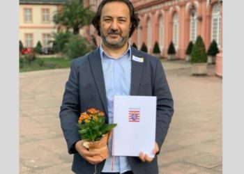 Hizmet gönüllüsü Süleyman Kutsi, Almanya’nın Uyum ve Onur Ödülü’nü aldı