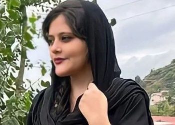 İran’da, ahlak polisince gözaltına alındıktan sonra komaya giren Mahsa Emini öldü