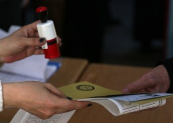 CHP’nin masasındaki anketlerden sonuçlar: İşte partilerin oy oranı