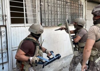 Mersin’de DEAŞ operasyonu: 10 gözaltı kararı