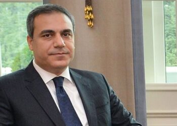 Hakan Fidan’ı pas geçtiler