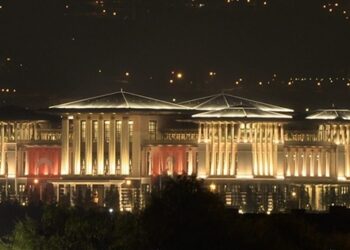 Osmanlı’nın son dönemi gibi