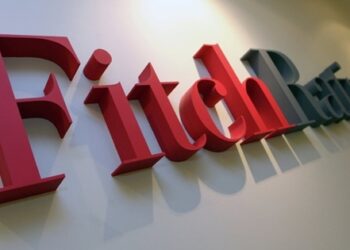 Fitch’ten politik risk uyarısı