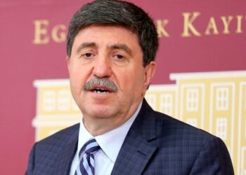 PKK/HDP başkanlığa ‘evet’ diyor