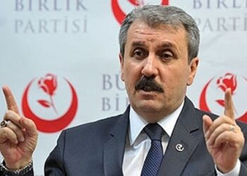 Destici yine kararını açıklayamadı