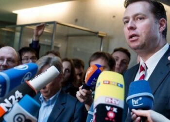 Mayer: MİT’in dosyası kasıtlı provokasyondu