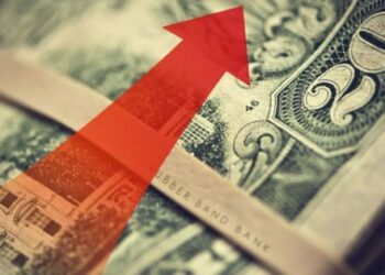 Dolar 3.70’i geçti