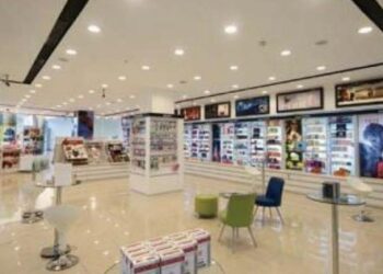 Mağaza kapatmak yetmedi toptan satıyor