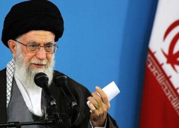 Hamaney talimatı verdi: Batı ile daha az ilişki
