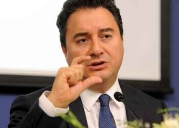 Ekonominin dümenine Babacan mı geçiyor?