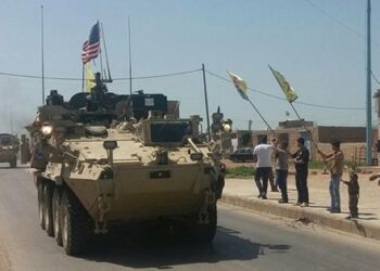 ABD askerlerinin YPG’lilerle nöbeti sürüyor
