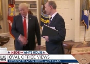 Trump kızdı, röportajı yarım bıraktı