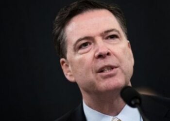 Trump FBI başkanını görevden aldı!
