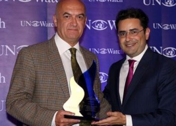 Gazeteci Yavuz Baydar’a İnsan Hakları Ödülü