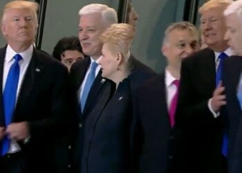 Dünya Trump’ın bu hareketini konuşuyor