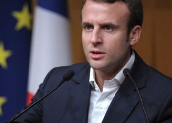 Macron: Paris Anlaşması tersine çevrilemez