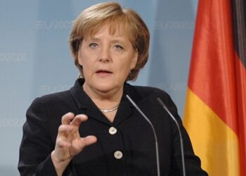 Merkel resti çekti: Hazırız