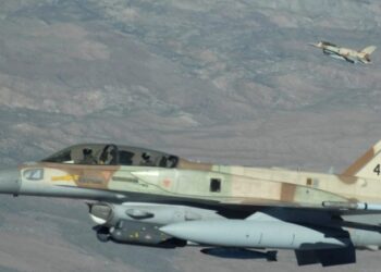 İsrail, Suriye tanklarını havadan vurdu