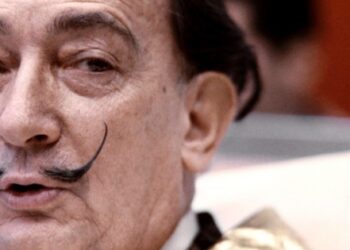 ​DNA testi için mezarı açıldı, kızı olduğu doğru çıkarsa köşeyi dönecek!