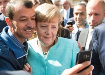 Almanya Saray Rejiminin hassas noktasını keşfetti