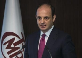 ​Merkez Bankası’nın anketine göre dolar yıl sonunda 3.7199 lira olacak