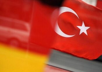 Alman vatandaşı, 4 aydır Türkiye’de gözaltında tutuluyor!