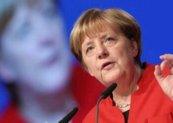 Merkel’den Türkiye’ye Gümrük Birliği resti!