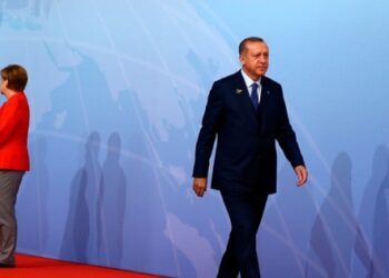 ​Merkel’den Almanya’daki seçime ‘el atan’ Erdoğan’a: Müsamaha göstermeyiz