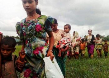 Myanmar’dan kaçış sürüyor
