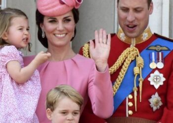 Prens William ve Kate üçüncü çocuklarını bekliyor