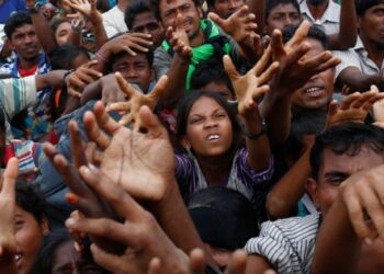 Katar’dan ABD’ye 30 milyon $, Arakan’a 100 bin $