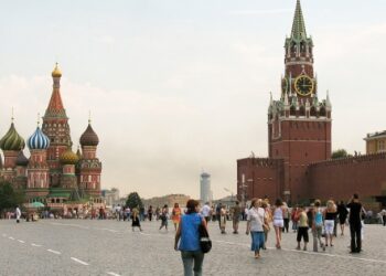 Moskova’da 10 bin kişi tahliye edildi