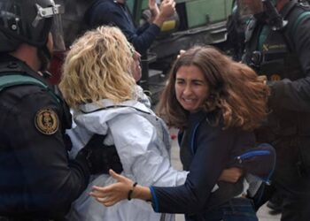 Referandumda onlarca yaralı