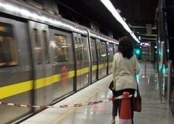 Londra’da bomba alarmı