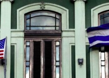 ABD, 15 Kübalı diplomatı sınır dışı edecek