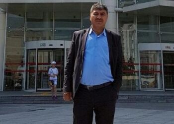Eski AKP’li belediye başkanı zimmete para geçirmekten tutuklandı