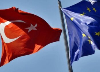 AB’den Türkiye’ye “siyasi” kesinti
