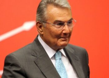 Deniz Baykal tedavi için Almanya’ya götürüldü