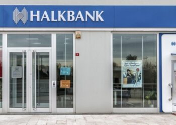 Halkbank milyonluk reklamlarla itibar arayışında