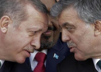 “Nasıl olur da gidip Kemal’in kayığına binersiniz. Yazıklar olsun”