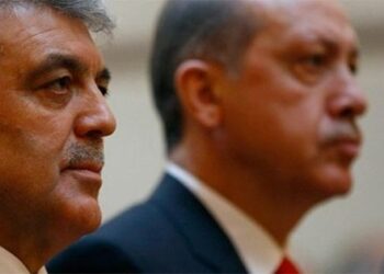 Abdullah Gül, Erdoğan’a rest çekti