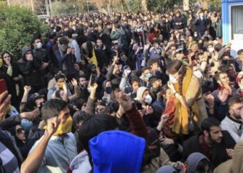 İran’da iki gösterici öldü