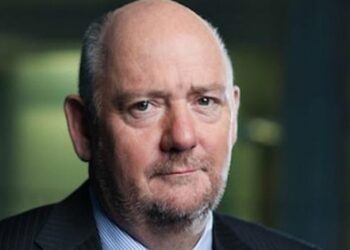 Compass Group CEO’su Cousins uçak kazasında öldü