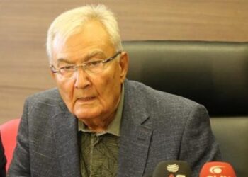 Deniz Baykal Türkiye’ye döndü