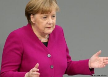Merkel’den Türkiye’nin Afrin operasyonuna kınama