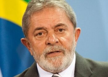 Brezilya eski lideri polise teslim oldu