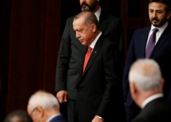 Meclis’teki ifadelerden sonra Erdoğan oturumu terk etti