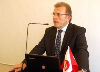 100 bin imzayı bulamayan Öz: Benim günahım neydi?